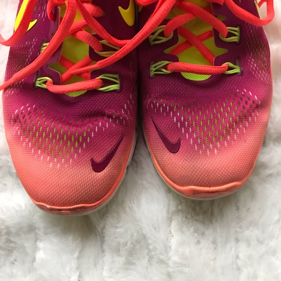 Nike Free Run TR Fit 4 - Pink and Lime Green - Picture 4 of 8
